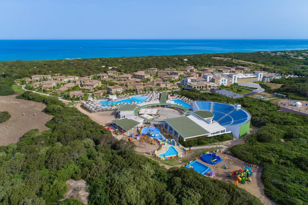 Is Serenas Badesi Resort Exterior photo