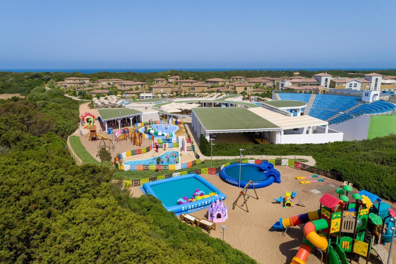 Is Serenas Badesi Resort Exterior photo