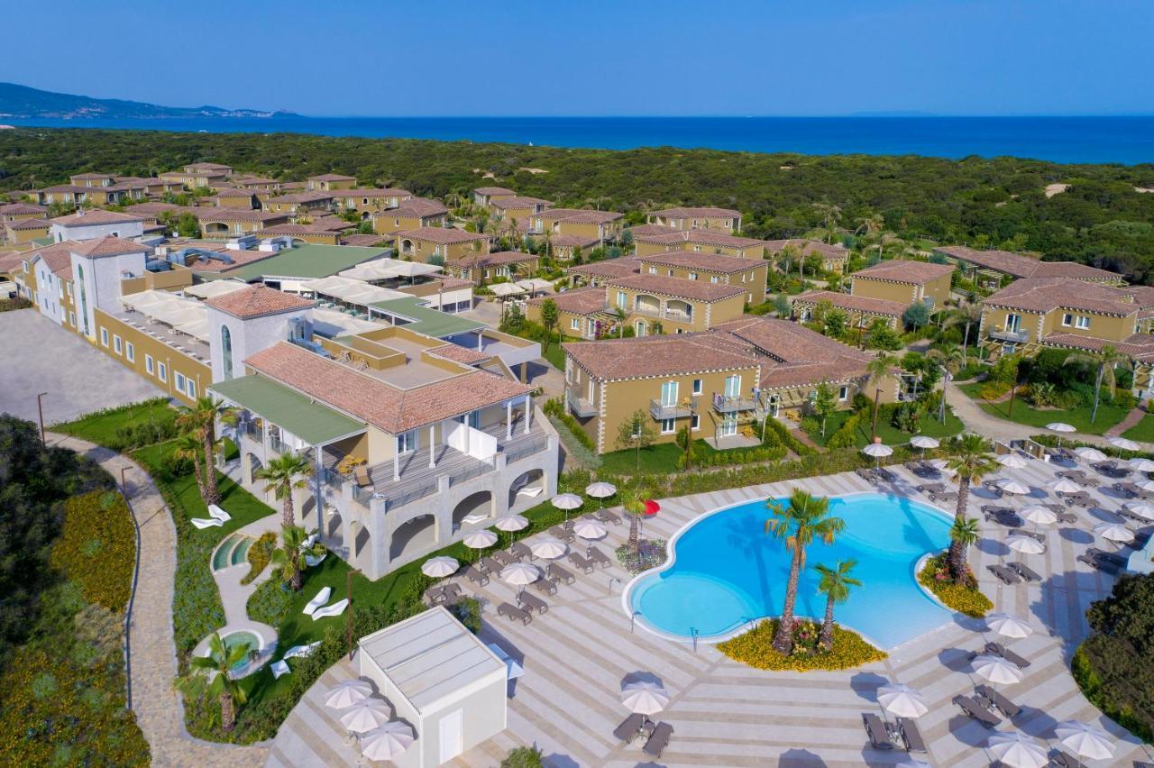 Is Serenas Badesi Resort Exterior photo